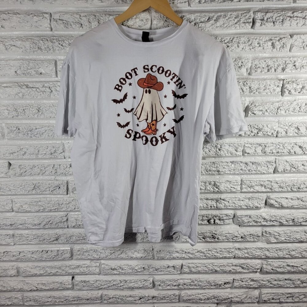 Gildan XL White Halloween Boot Graphic Tee 100% Cotton Short Sleeve Spook NOV94E